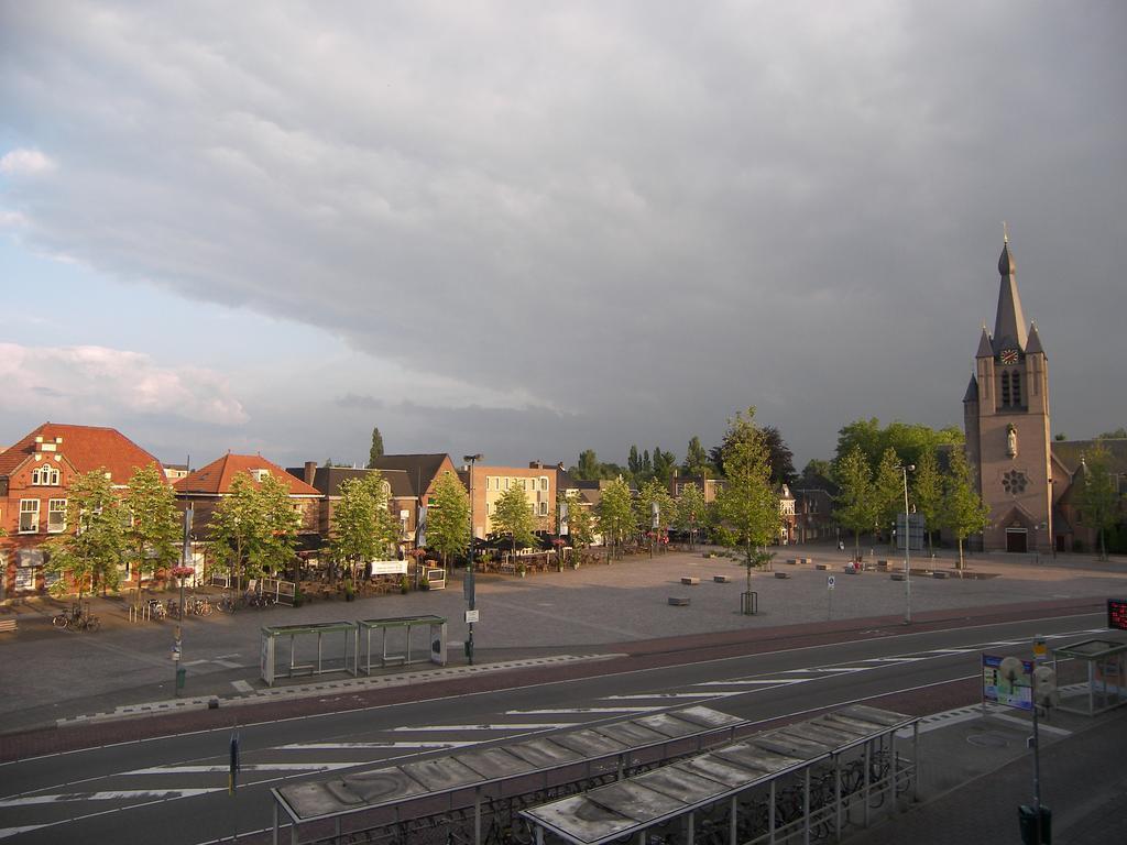 Hotel De Markt Valkenswaard Exterior photo